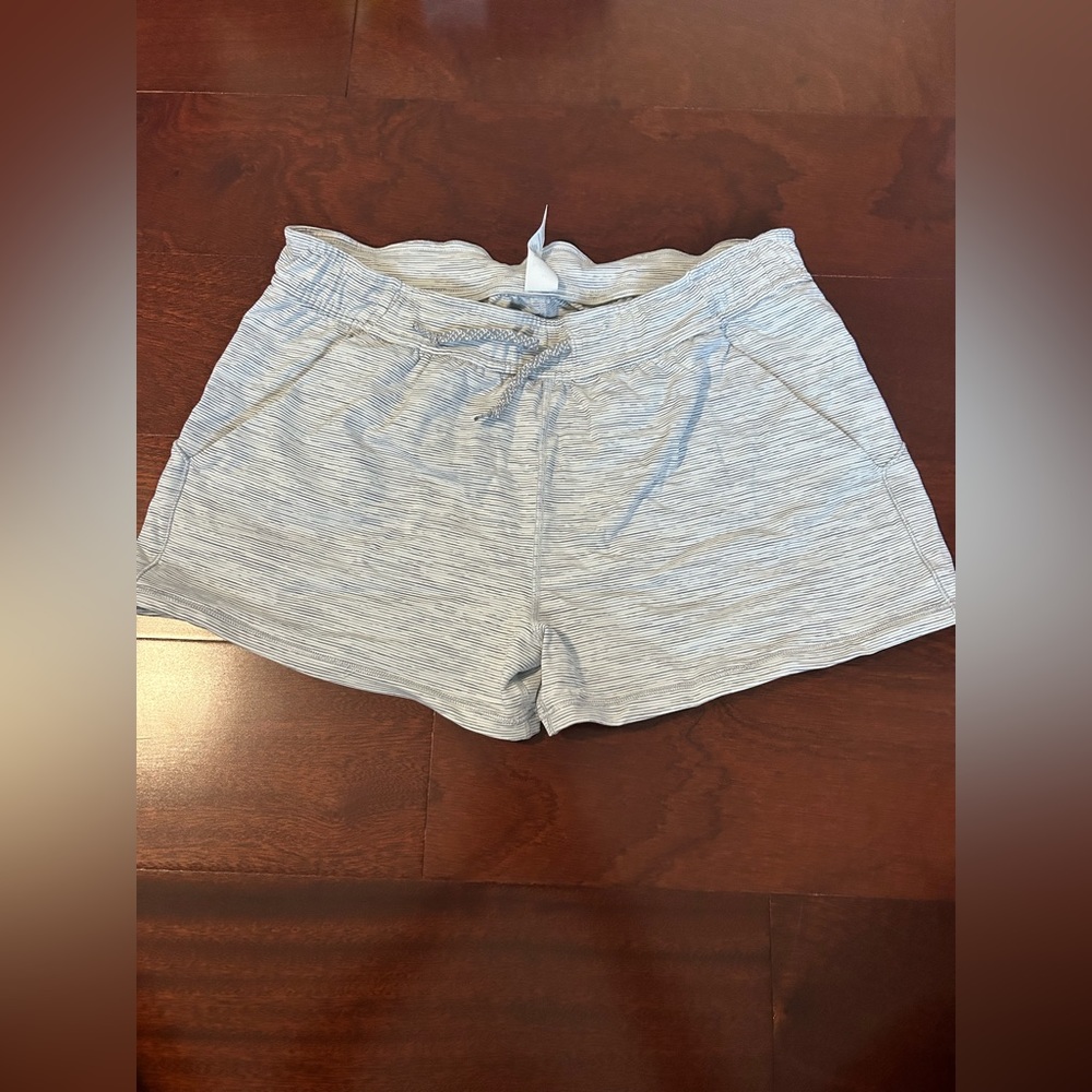 Ivivva Heathered Grey Shorts- Size 14